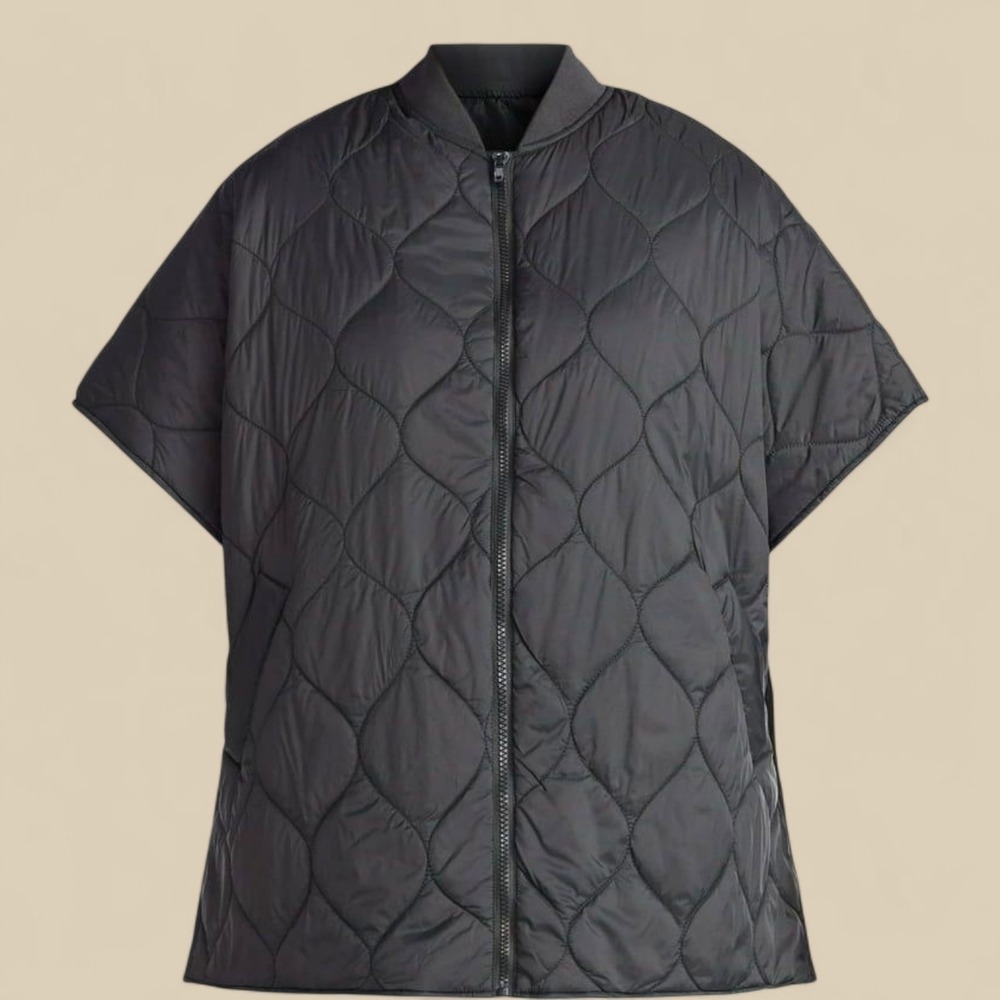 Time and Tru Quilted Puffer Jacket Cape Poncho Black Short Sleeve Zip L/XL Onion